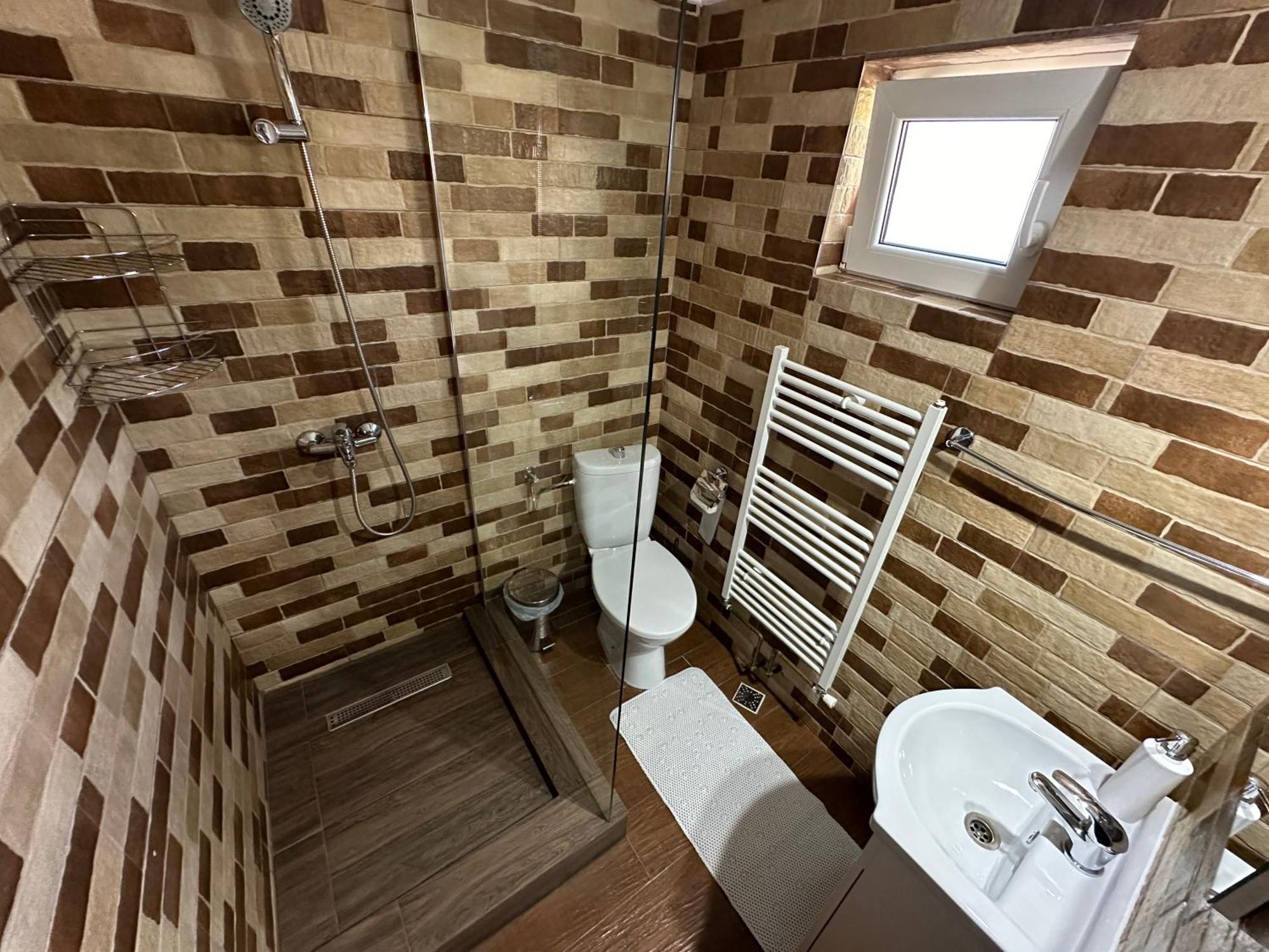 Отель Casa Antonia Chiscau Экстерьер фото